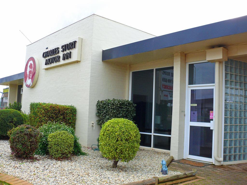 Charles Sturt Motor Inn West Wyalong Kültér fotó