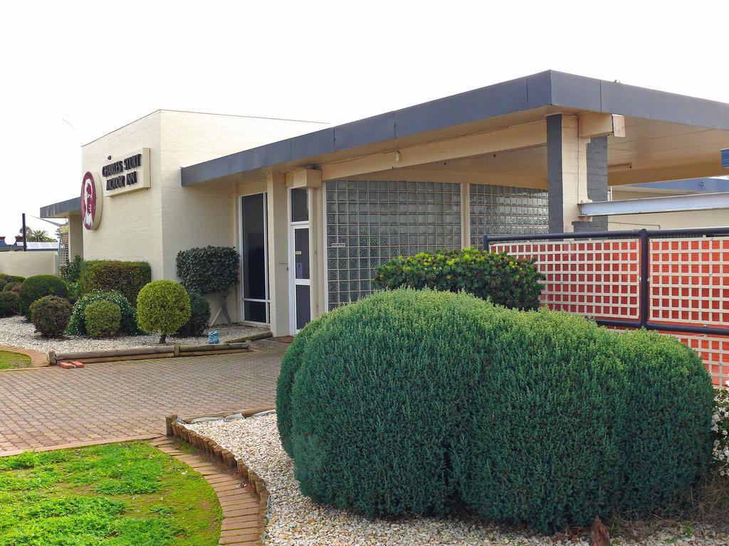 Charles Sturt Motor Inn West Wyalong Kültér fotó