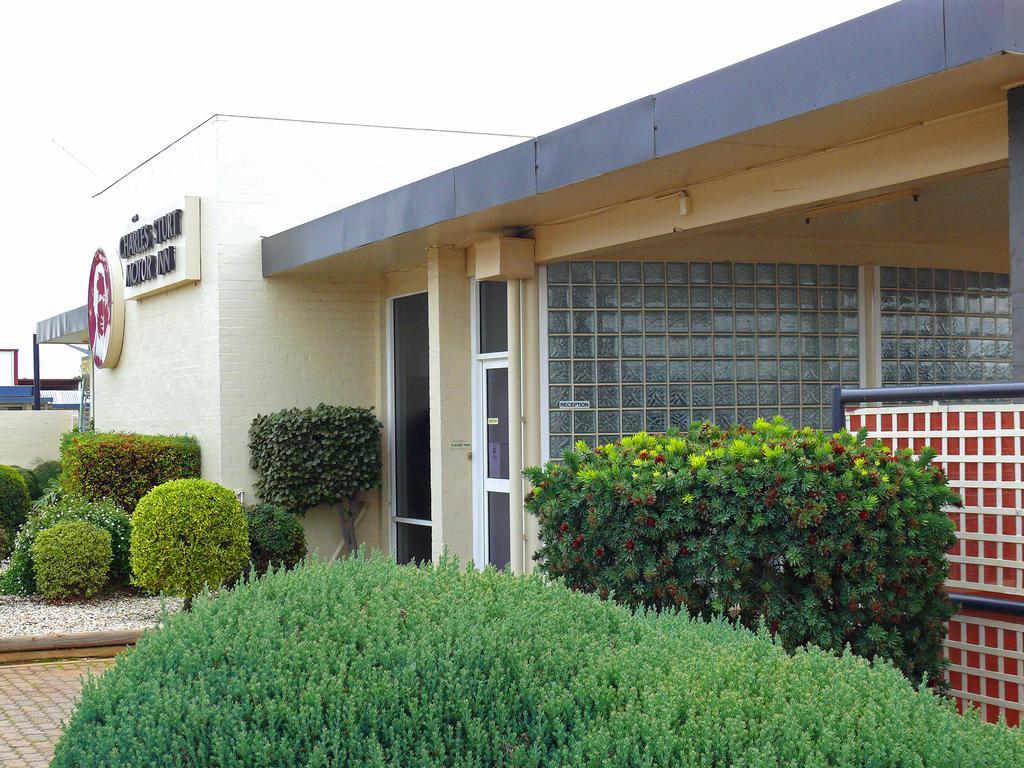 Charles Sturt Motor Inn West Wyalong Kültér fotó